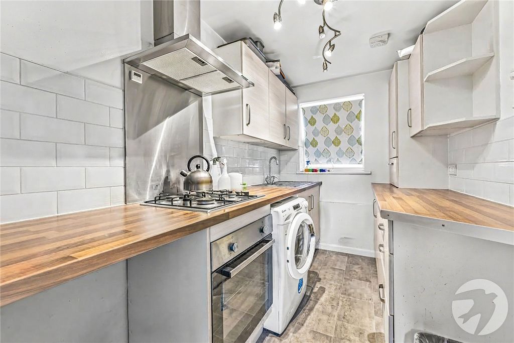 Property photo 2 of 10 Picture No. 29