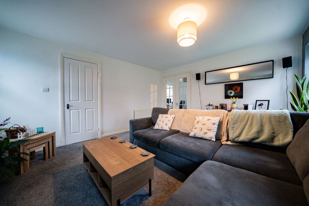 Property photo 3 of 20 Dsc07447