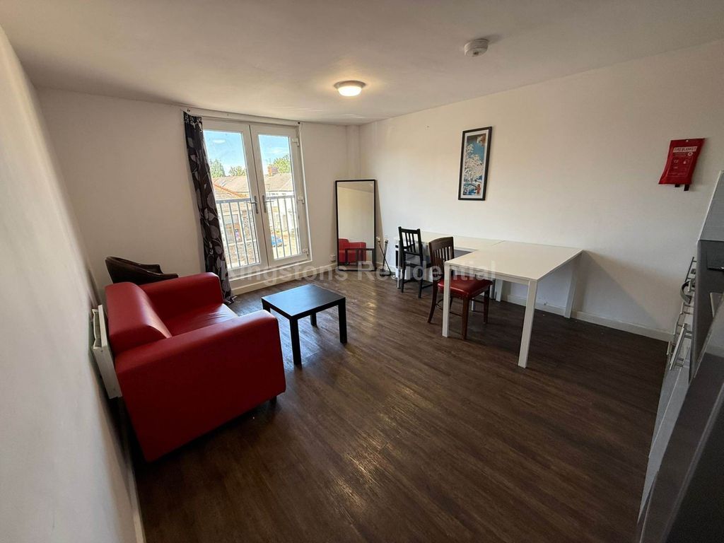 Property photo 2 of 4