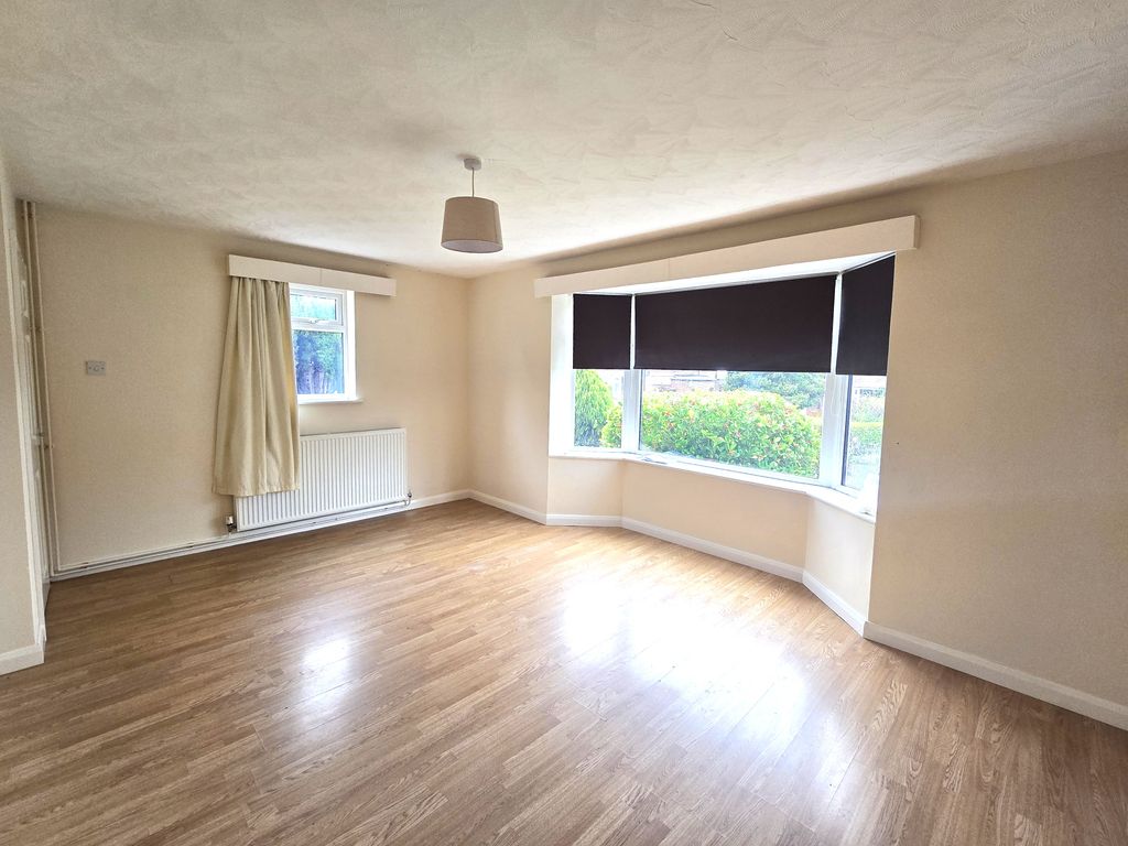 Property photo 3 of 17 20260415_162559