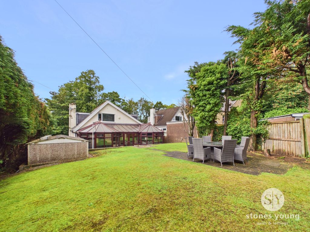 Property photo 2 of 35