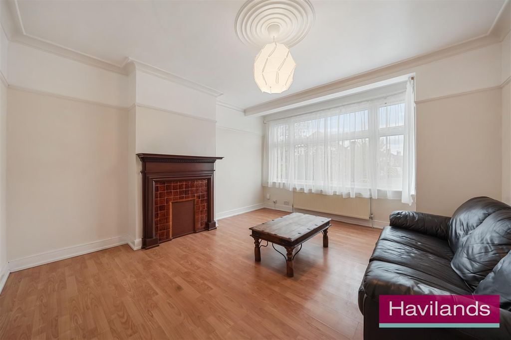 Property photo 2 of 12 Ridge Avenue-6.Jpg