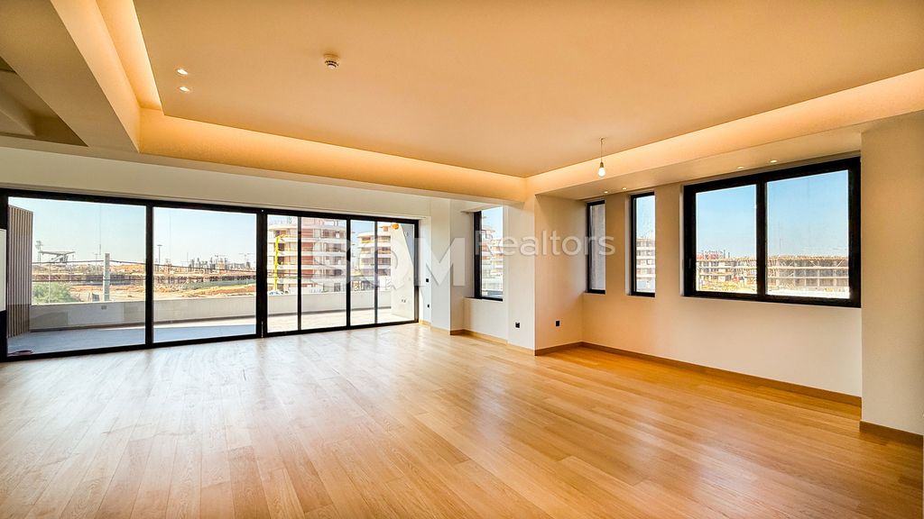 Property photo 2 of 29