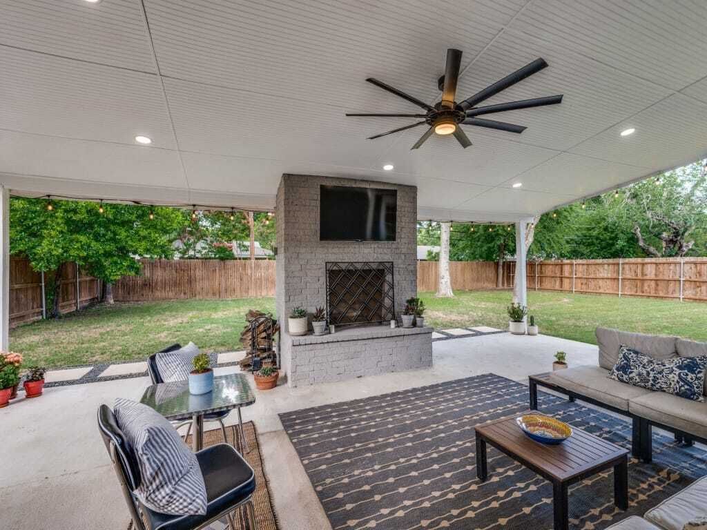 Property photo 1 of 31
