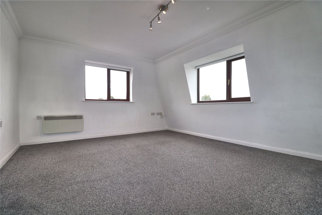 Property photo 2 of 5 Picture No. 03