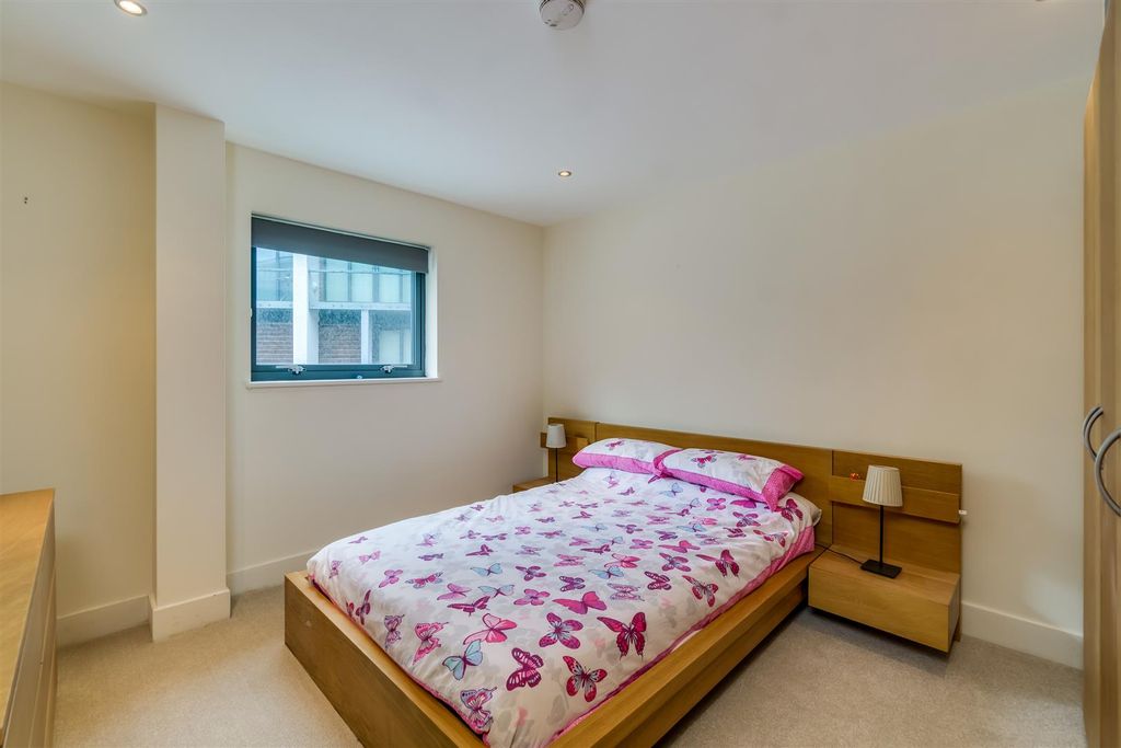 Property photo 3 of 11 Bedroom