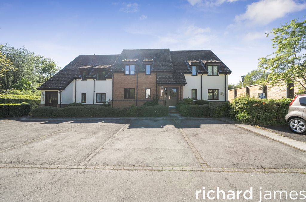 Property photo 1 of 12 Fea22295ee7E415488c1Fd7c11Bfd3Fb