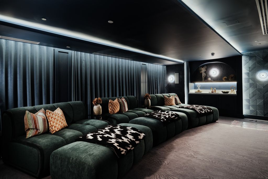 Property photo 1 of 24 Photo 6