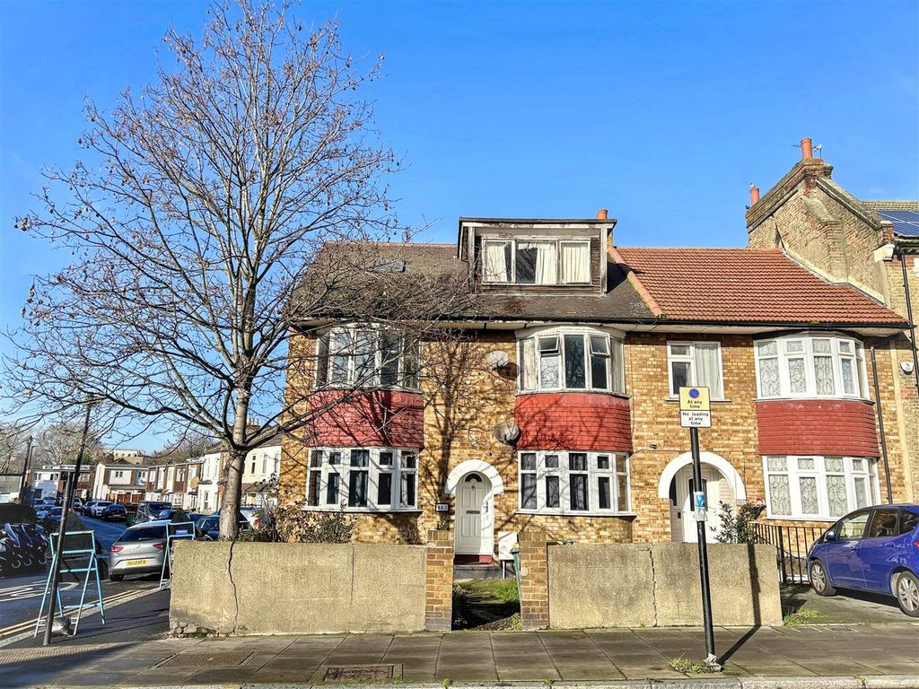 Property photo 1 of 12 Exterior