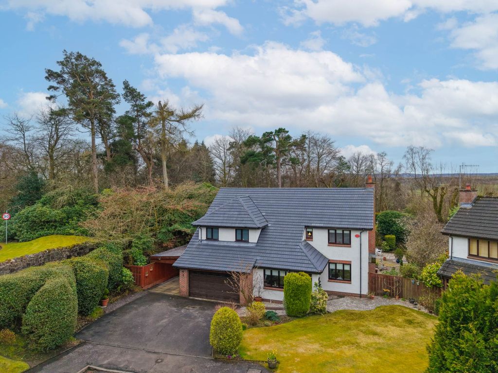 Property photo 1 of 42