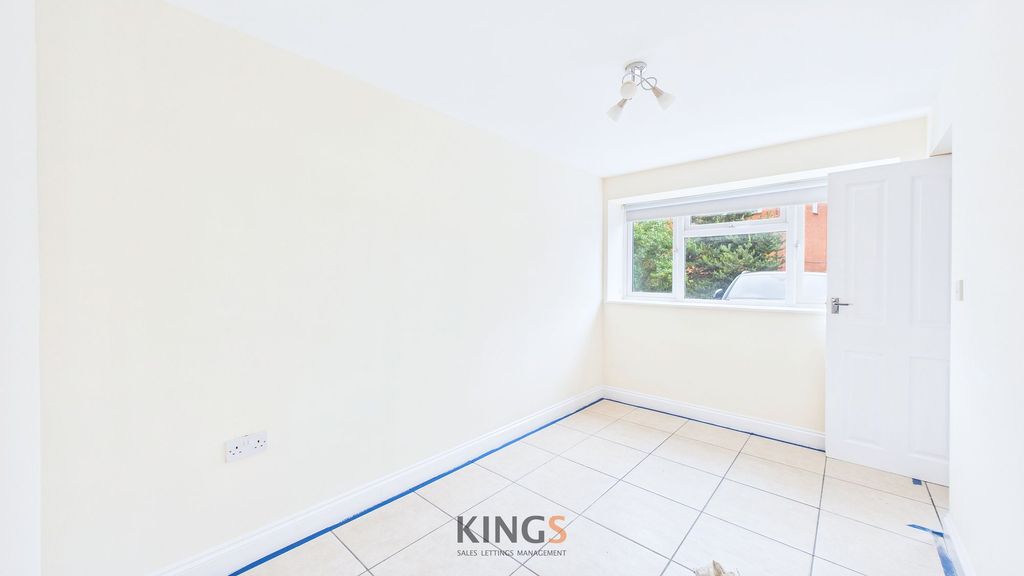 Additional image 11 of 3 bed flat for saleTiger Moth Way, Hatfield AL10