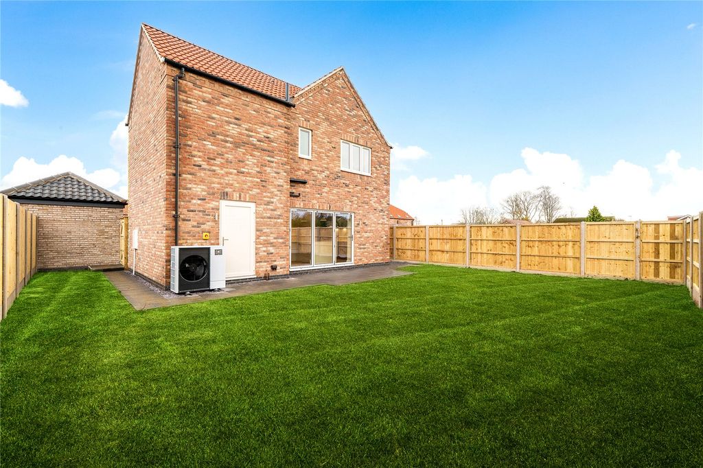 Property photo 2 of 11 Example Garden