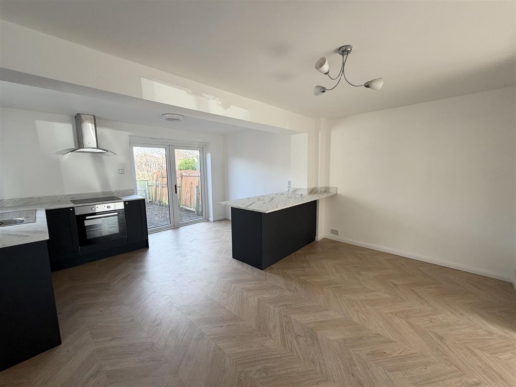 Property photo 3 of 12 Img_9233.Jpeg