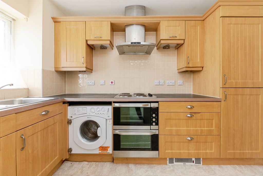 Property photo 3 of 13