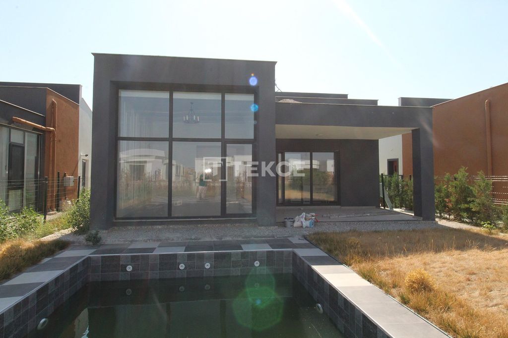 Property photo 1 of 31