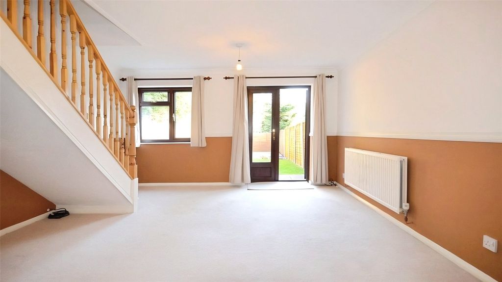 Property photo 2 of 7 Picture No. 16