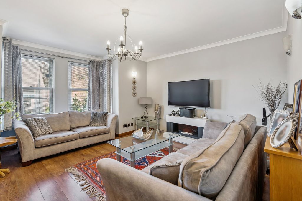 Property photo 2 of 16