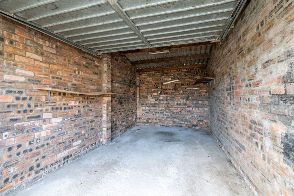 Property photo 1 of 10 Primary Property Image