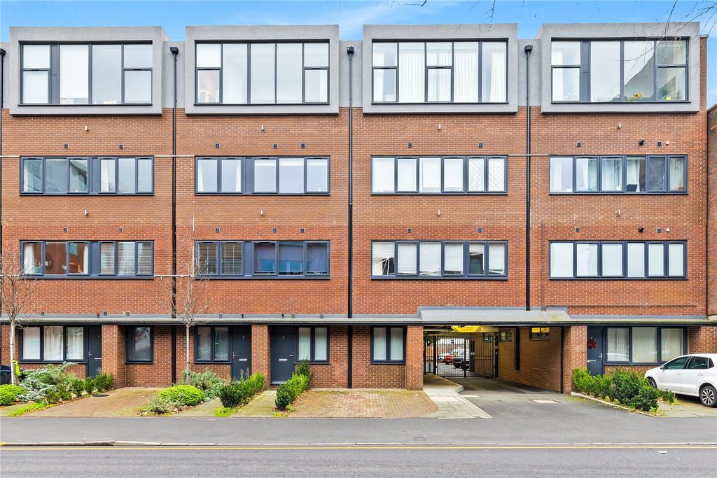 Property photo 1 of 10 Picture No. 02