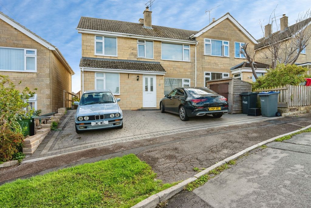 Property photo 1 of 21