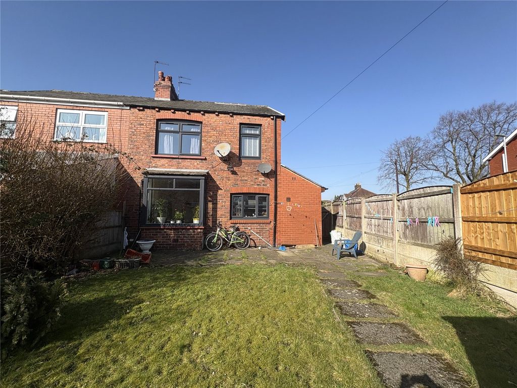 Property photo 3 of 16 Picture No. 11