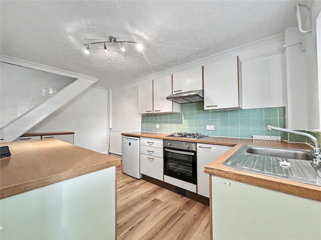 Property photo 2 of 16 Kitchen