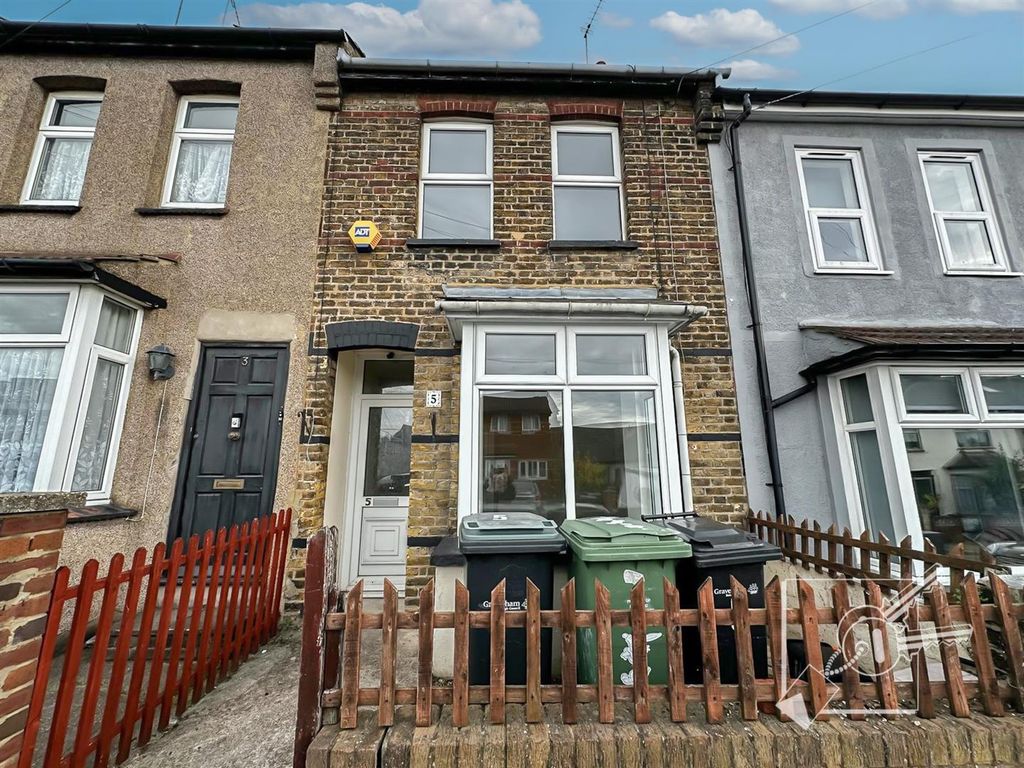 Property photo 1 of 13 External