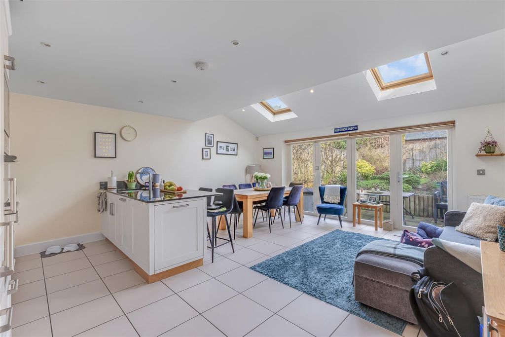 Property photo 2 of 32 Img_4412.Jpg