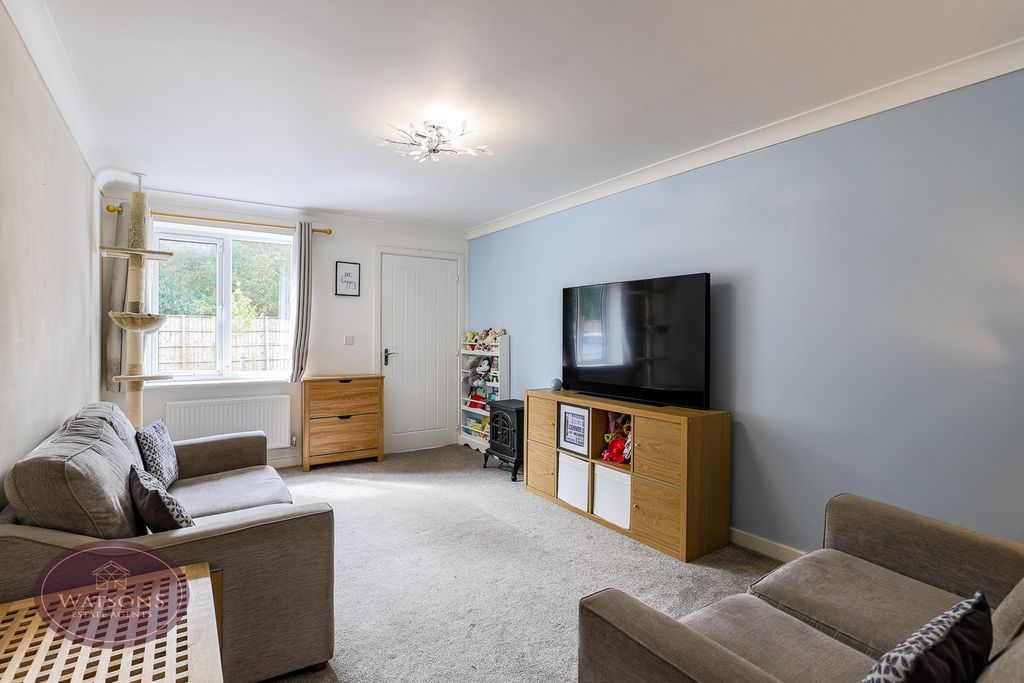 Property photo 3 of 17