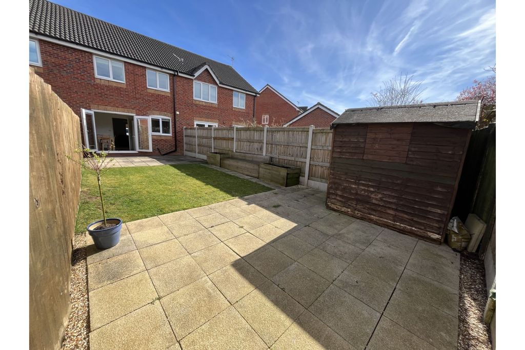 Property photo 2 of 28 Rear Garden