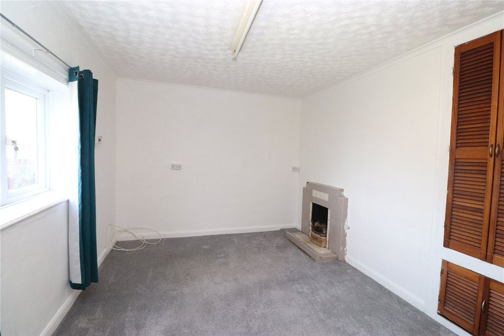 Property photo 3 of 11 Picture No. 19