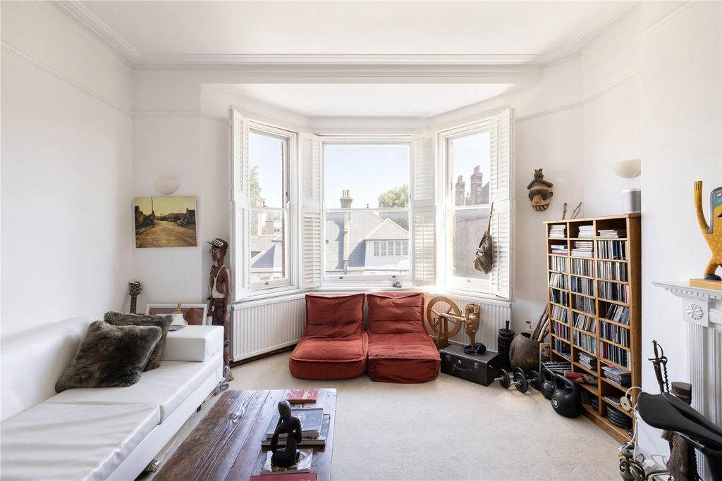Property photo 1 of 10 Picture No. 02