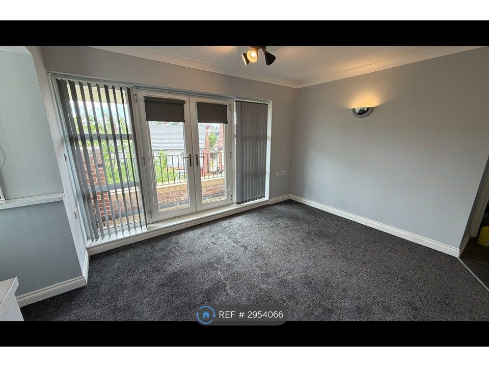 Property photo 3 of 20