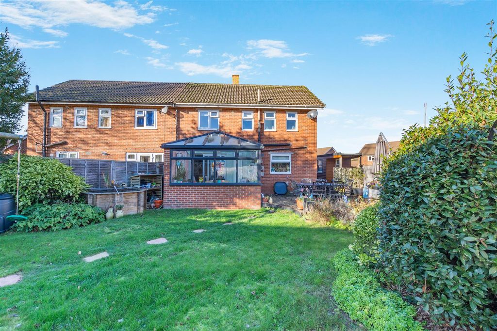 Property photo 2 of 15 8671943-Exterior03.Jpg