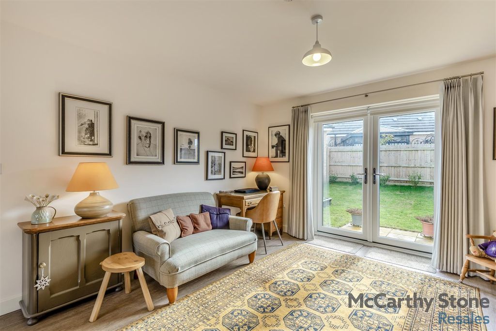 Property photo 2 of 22 8679988-Interior03.Jpg