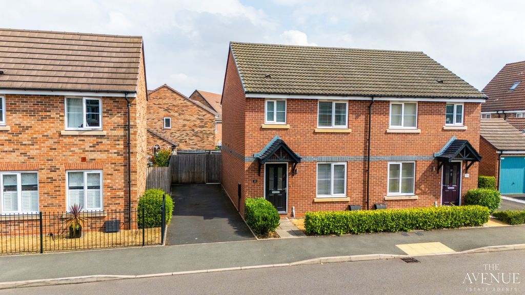 Property photo 1 of 17 5394741