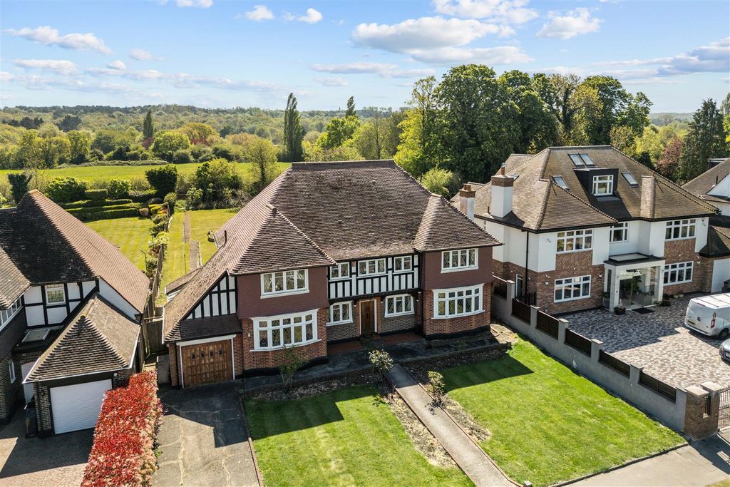 Property photo 1 of 29 7 Grimwade Avenue-2.Jpg