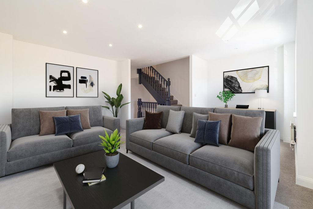 Property photo 3 of 13 Photo 2