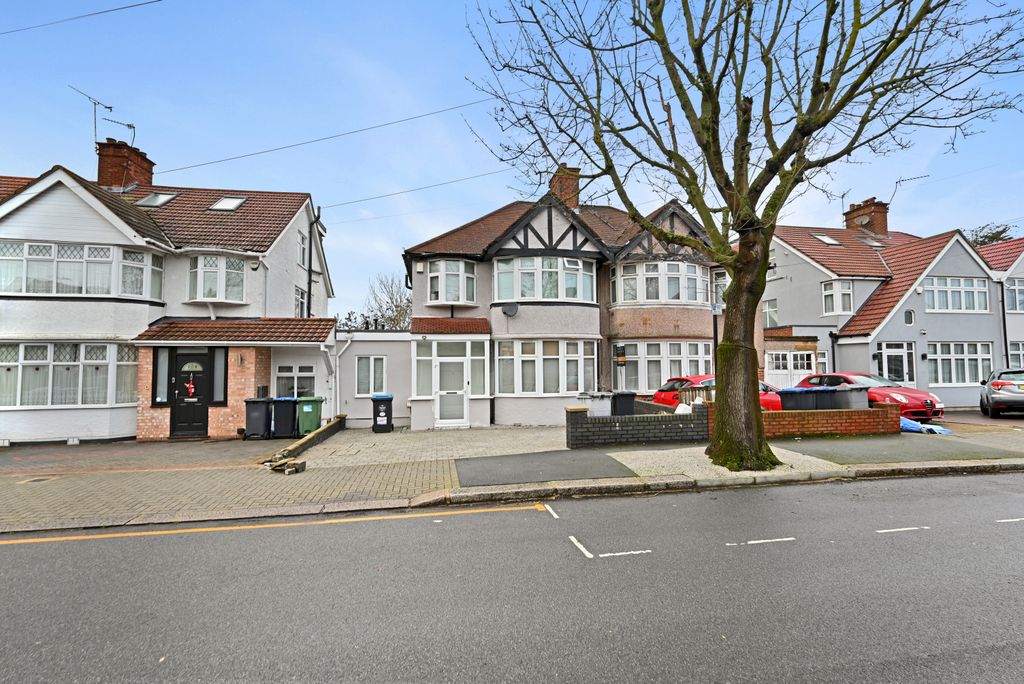 Property photo 1 of 14