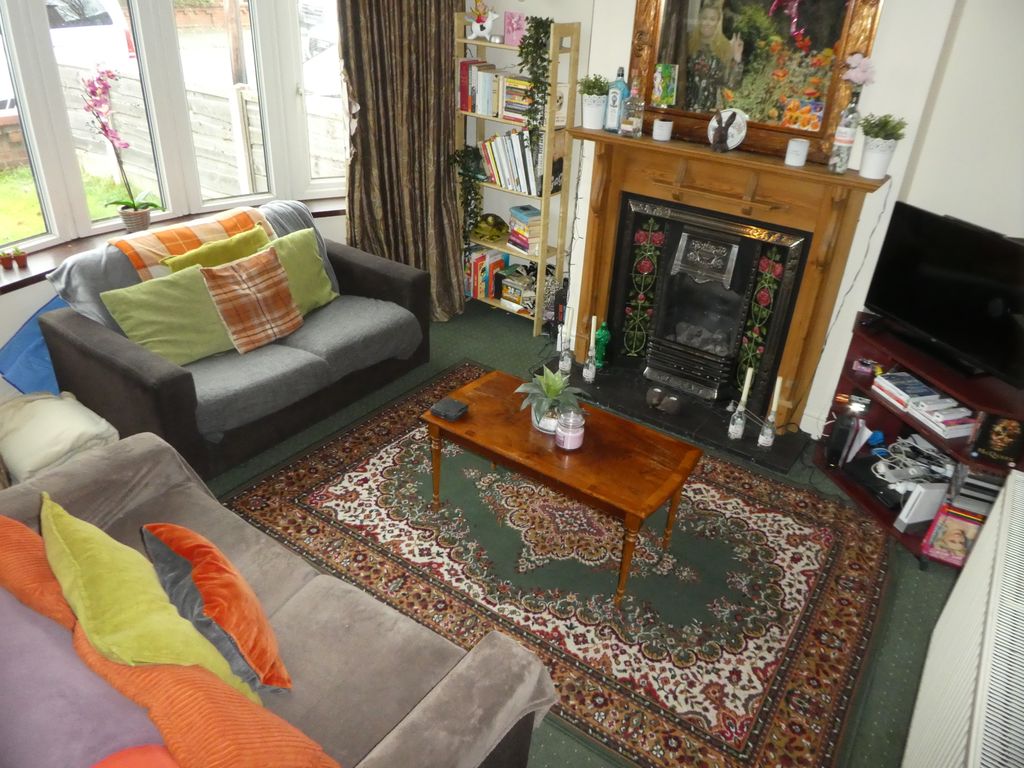 Property photo 2 of 12