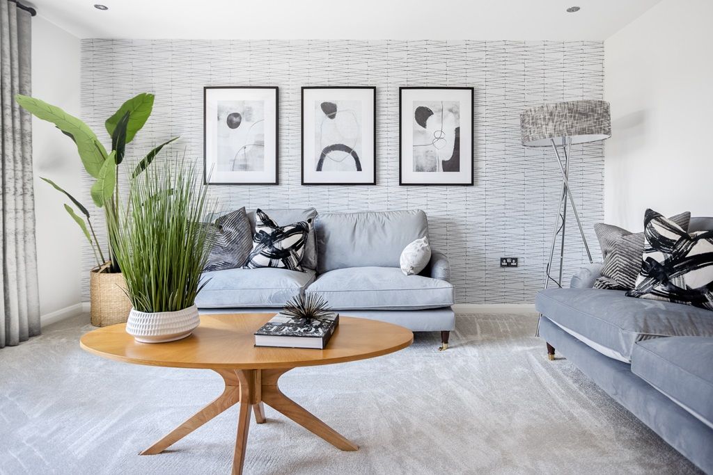 Property photo 1 of 13 Plenty Of Space For Two Sofas In The Lounge