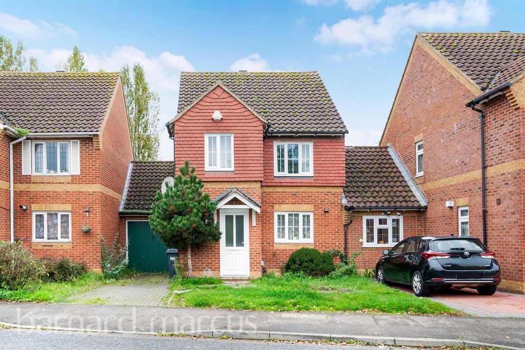 Property photo 1 of 11