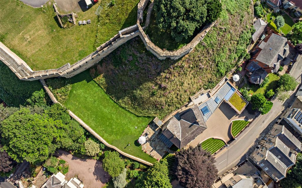 Additional image 5 of 5 bed detached house for saleCastle Moat House, 18 Drury Lane, Lincoln LN1