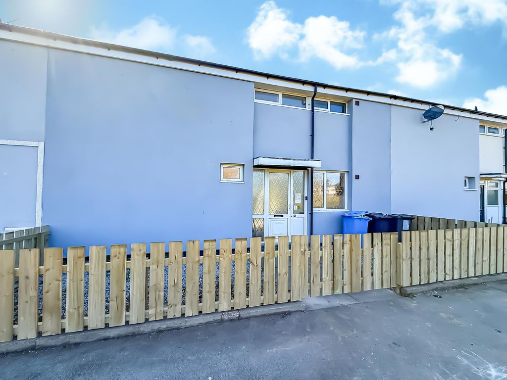 Property photo 1 of 8 Photo 0