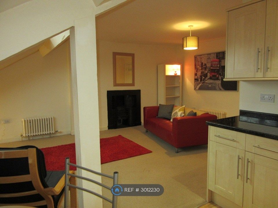 Property photo 2 of 8