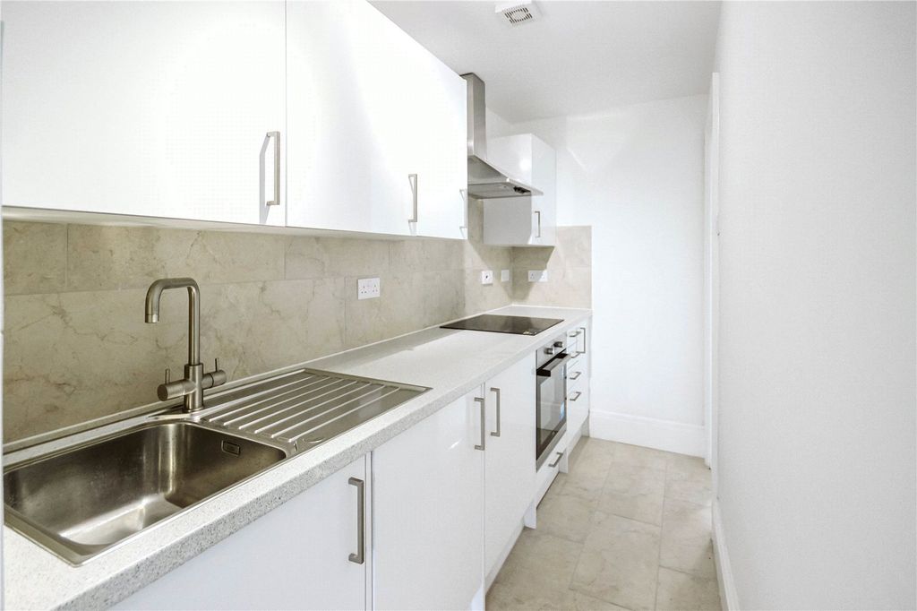 Property photo 2 of 7 Picture No. 41