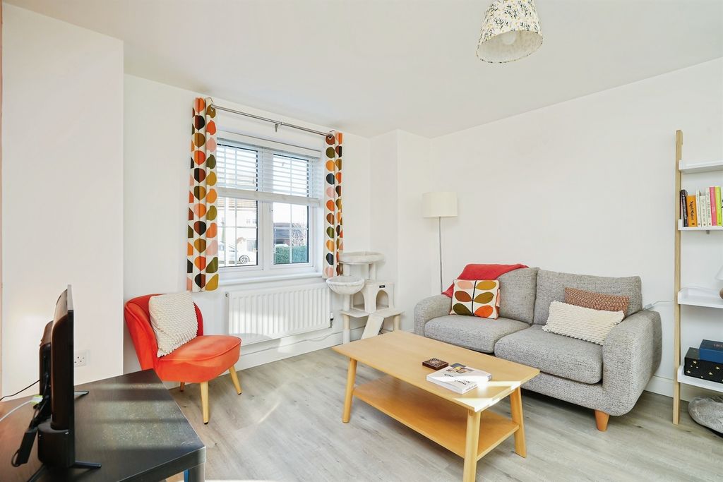 Property photo 3 of 14