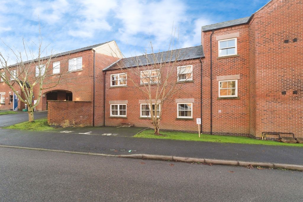 Property photo 1 of 17