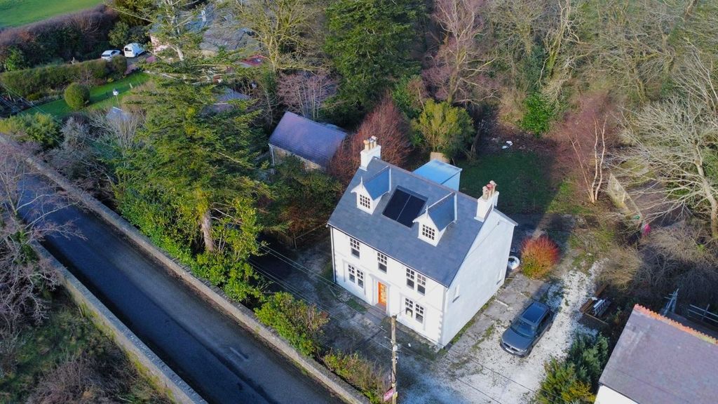 Property photo 3 of 63