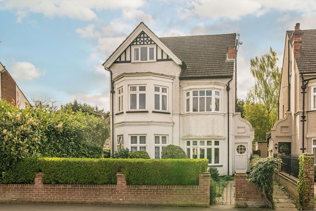 Property photo 1 of 6